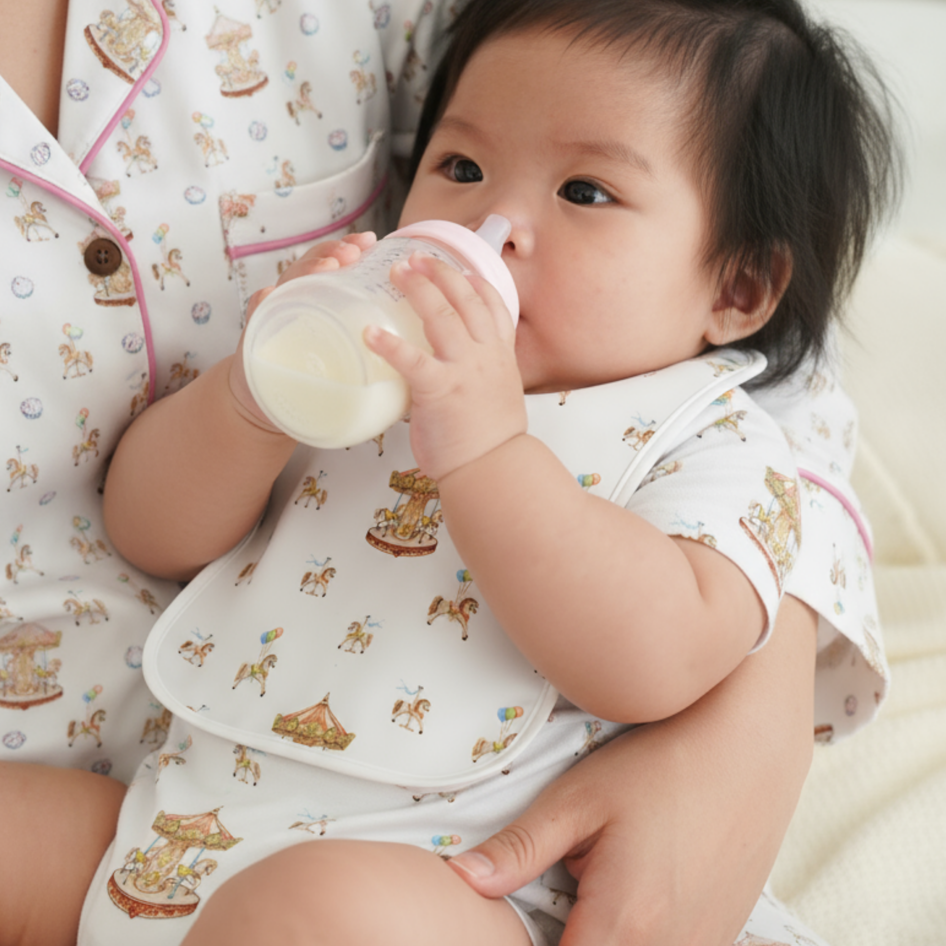 Carousel Amber Baby Dribble Bib