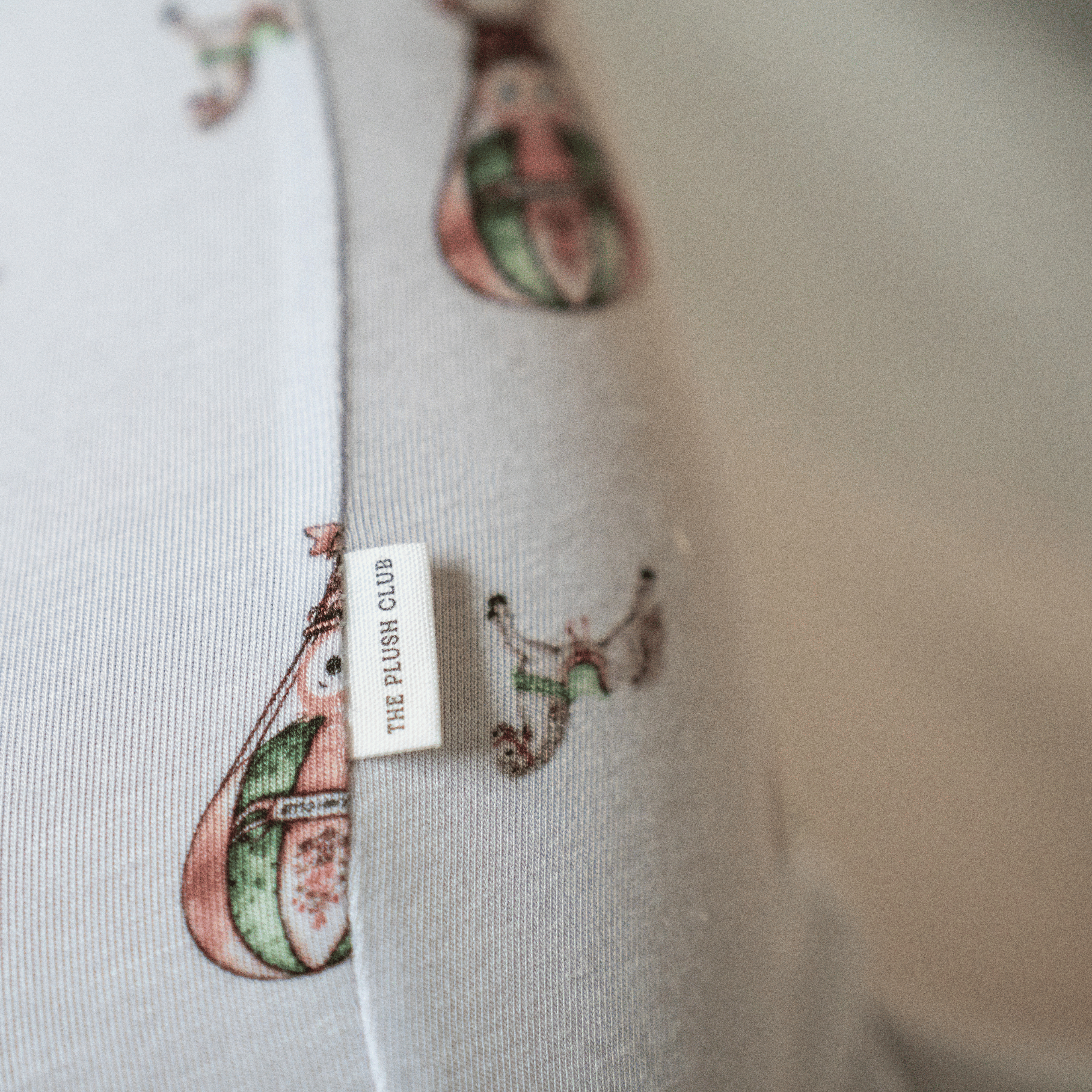 Owl Voyage Long Sleeves Zipper