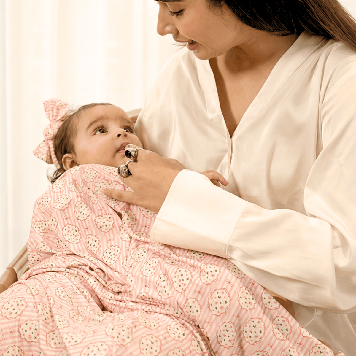 Blossom Tales Swaddle and Bow Set