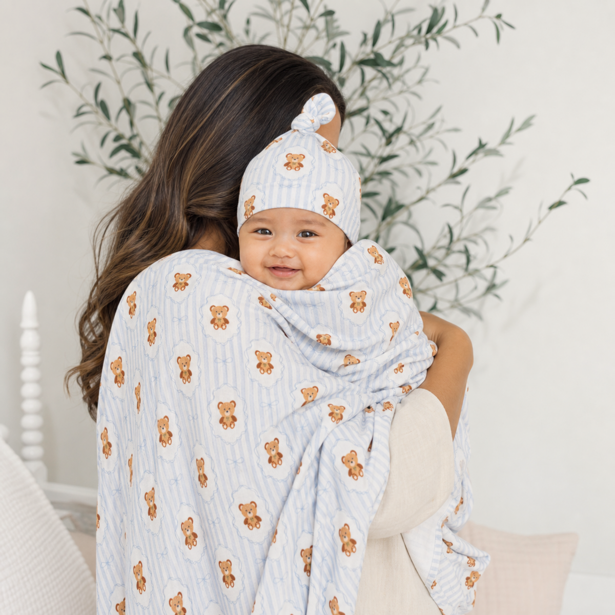 Teddy Tales Swaddle and Beanie Set