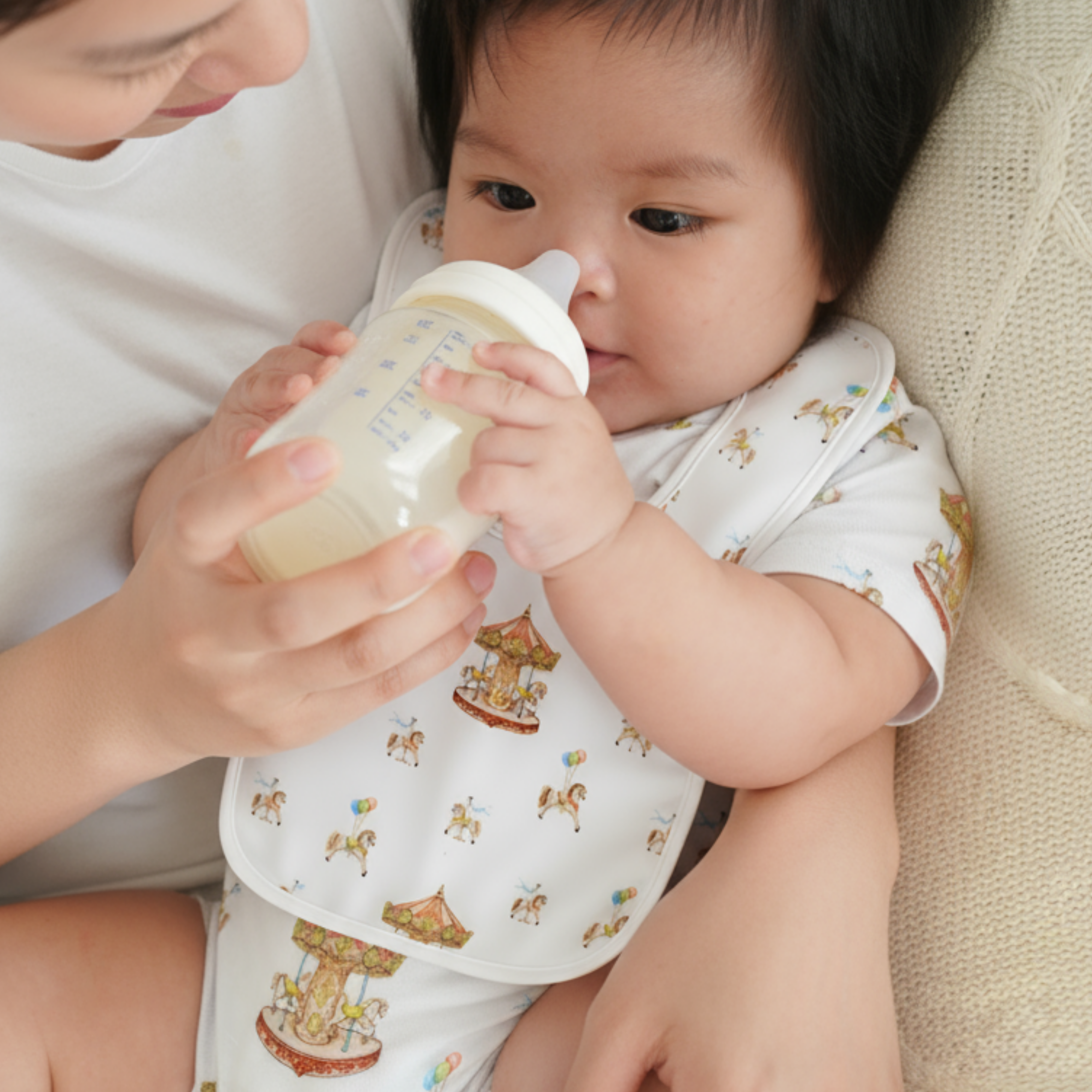 Carousel Amber Baby Dribble Bib