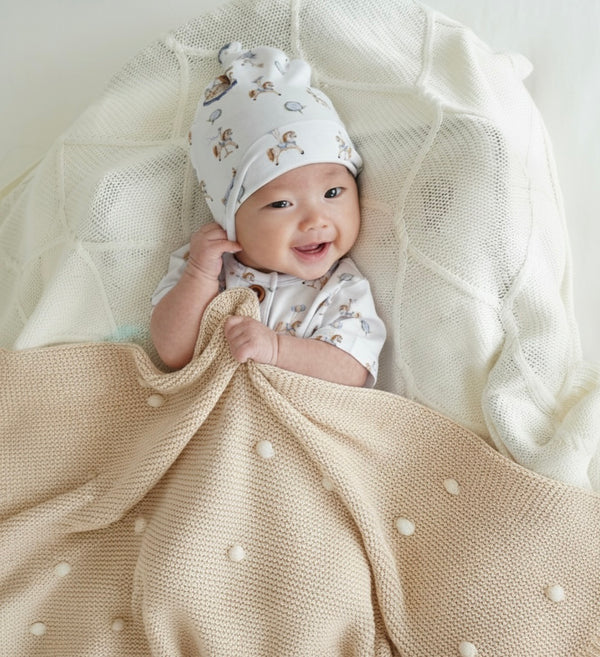 Vanilla Dots Knit Blanket